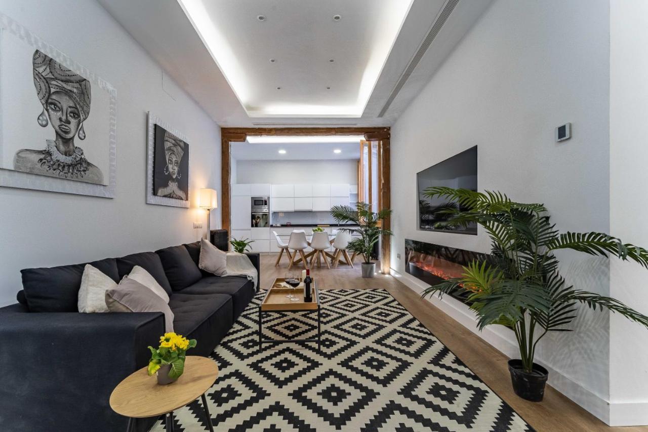 Exclusive Luxury Apartment In Central Madrid Exterior photo